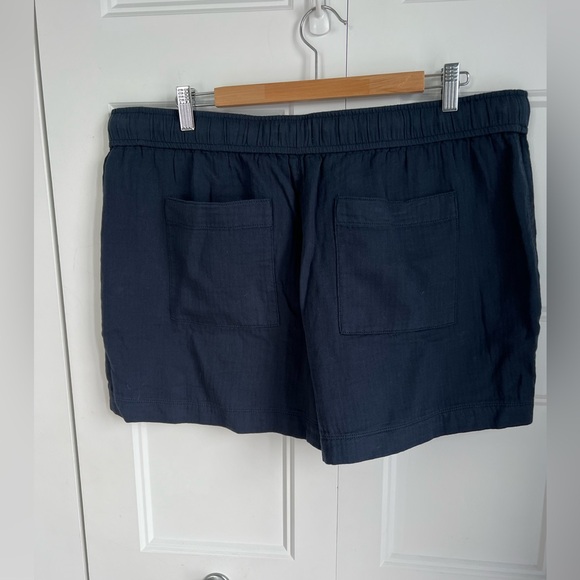 BNWT Loft Outlet shorts - Picture 3 of 9